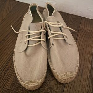 Saludos lace up espadrilles tan size 9